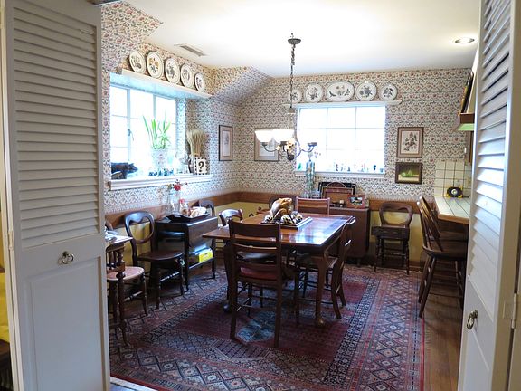 Breakfast room