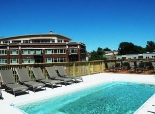 2996 Oak St APT 204, Kansas City, MO 64108