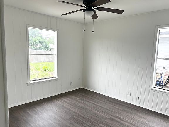 5th image of 4602 Salazar St
