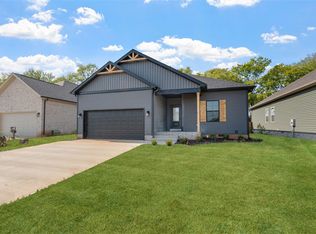 862 McIntyre St, Bowling Green, KY 42104