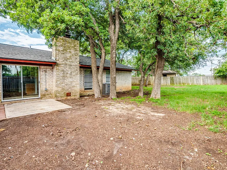 1306 Glenda Dr #A — Photo 19