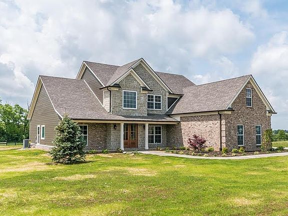 2nd image of 140 Chrisman Oaks Trl
