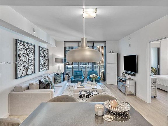 2nd image of 1010 Brickell Ave Unit 1909