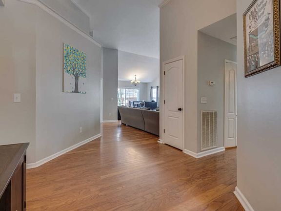 5th image of 1625 Wellington Grn
