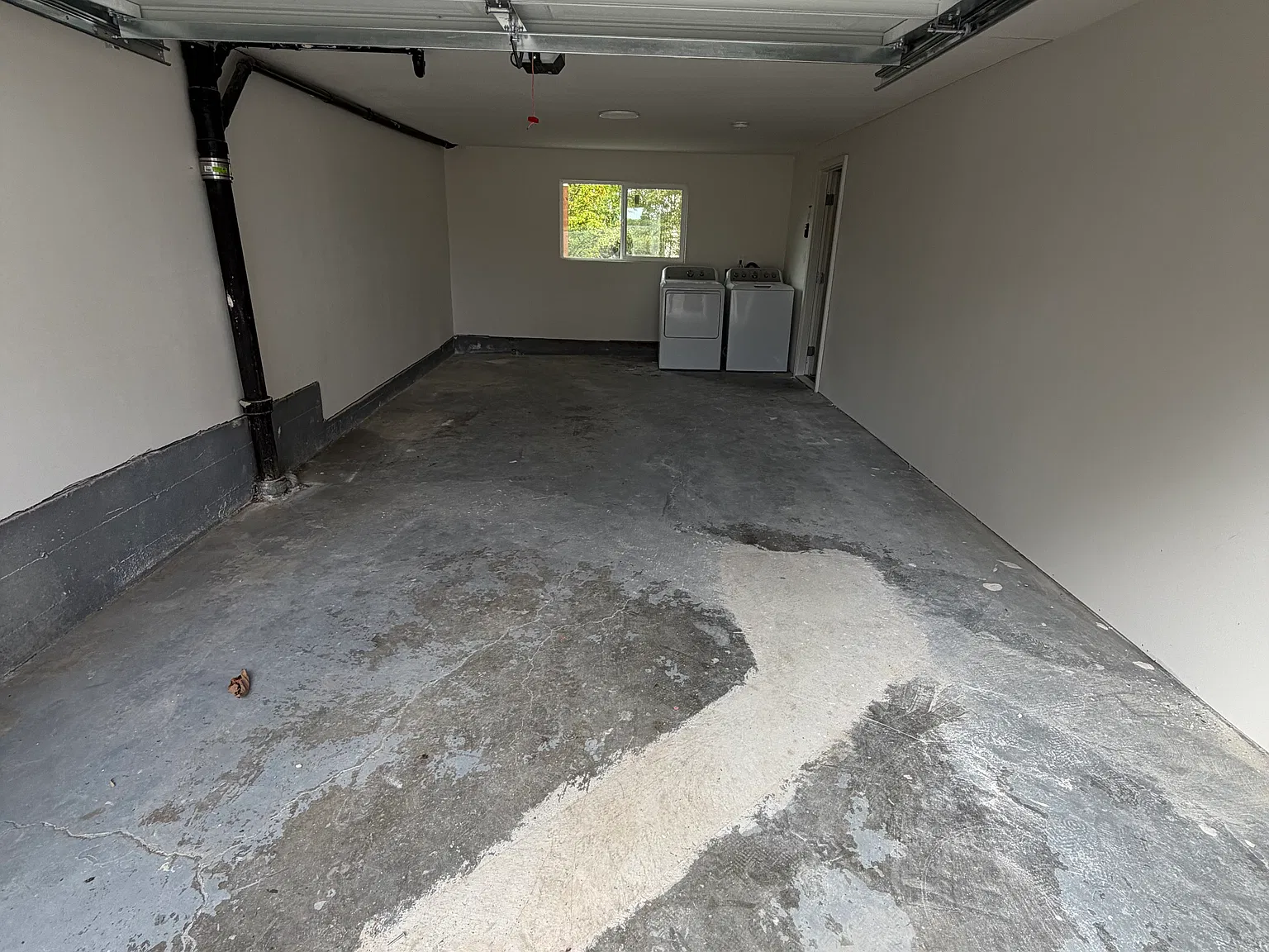 2 bed, 1200 sqft, $2,995 — Photo 2