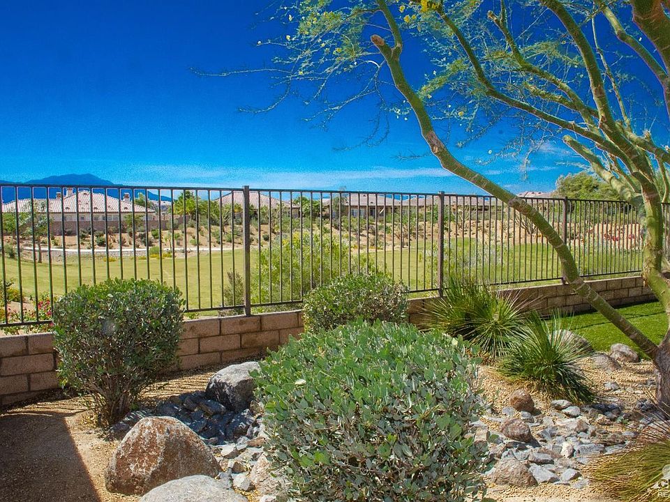 1st image of 40895 Paganini Dr