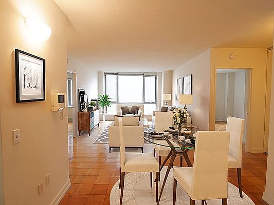 3rd image of 321 W 54th St APT 704