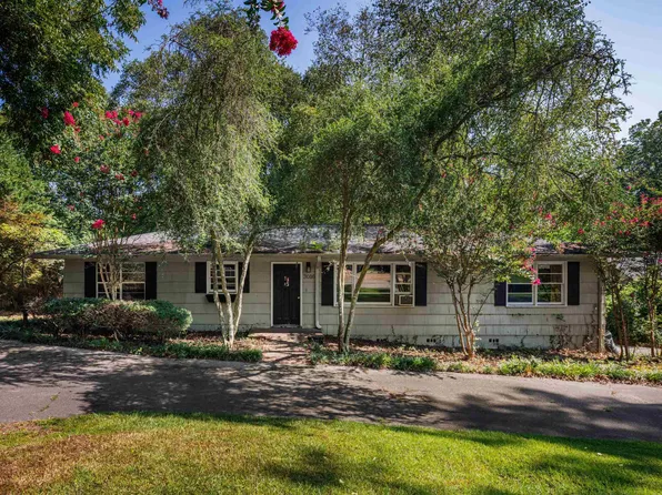 3016 La Haven Cir, Birmingham, AL 35243