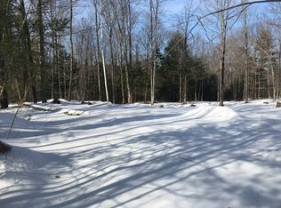 31 Rosewood Ln, New Gloucester, ME 04260