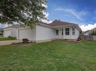 892 S Timber Ridge Dr, Nixa, MO 65714