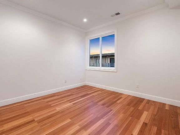4th image of 380 92nd St #380