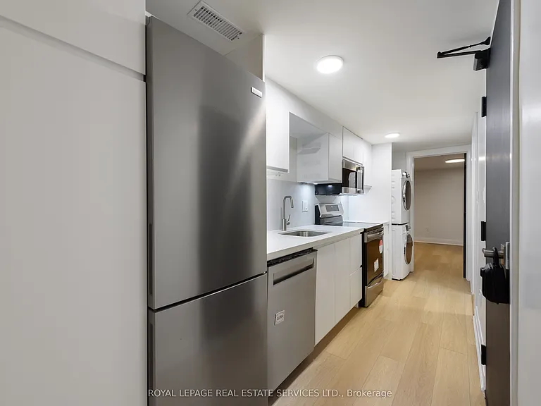 81 Major St #LOWER — Photo 7
