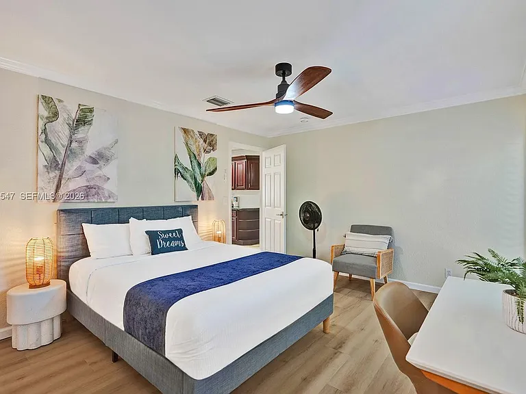 1016 Harrison St — Photo 15