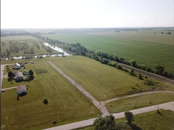 5 Yager Dr, Monroe City, MO 63456