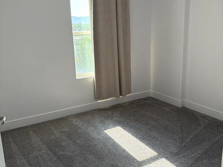 1766 W Dalmeny Way S — Photo 19