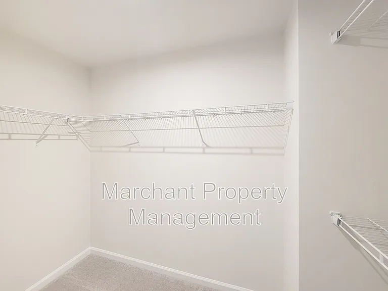 111 Marthawood Ln — Photo 25