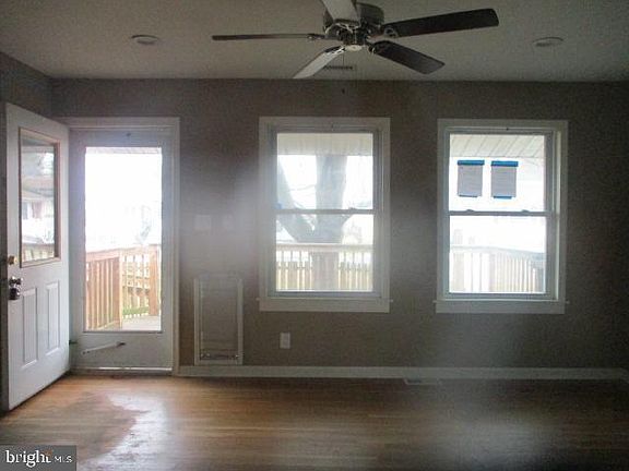 3rd image of 229 Saint Marys Rd