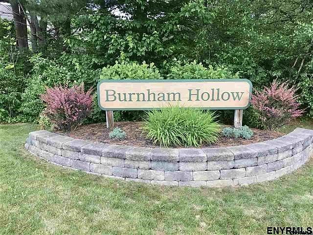 1st image of 4 Buchanan Dr