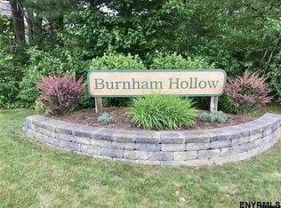 4 Buchanan Dr, Wilton, NY 12831