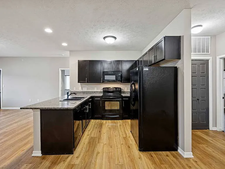North Pointe Villas — Photo 266