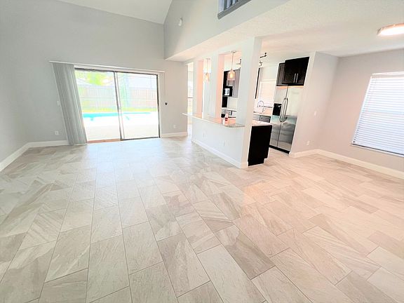 5th image of 764 Minerva Ln