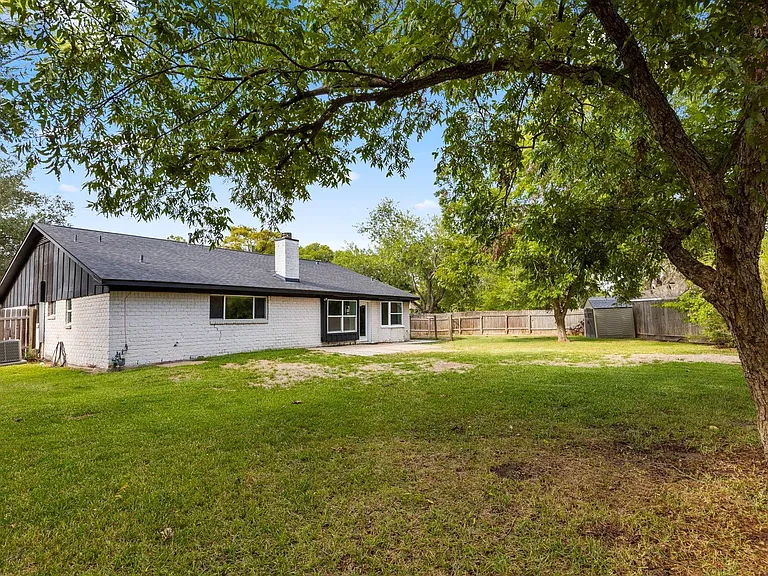 12307 Nova Ct — Photo 24