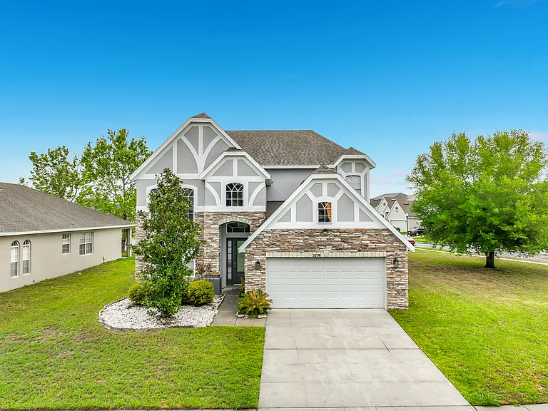 2238 Cedar Garden Dr — Photo 1