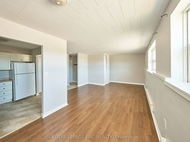 90 Woodlawn Rd #4 — Photo 3