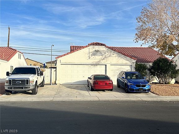 2nd image of 4628 Mountain Snow St