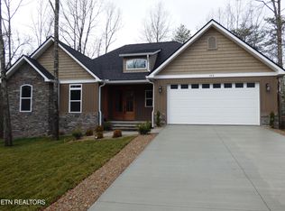 144 Hawes Cir, Crossville, TN 38558