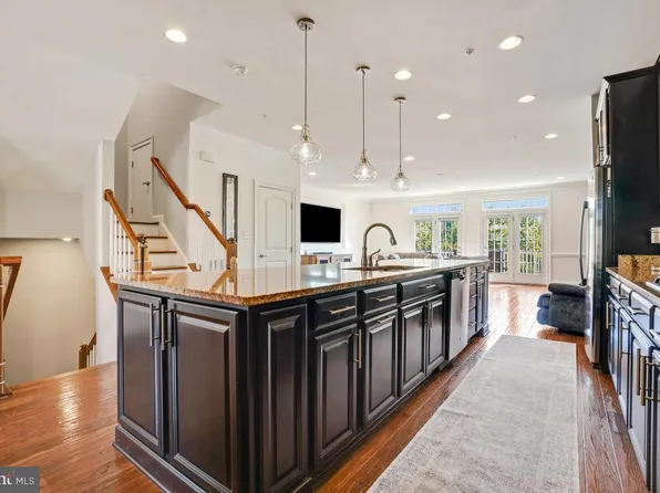 5427 Stream Bank Ln, Greenbelt, MD 20770