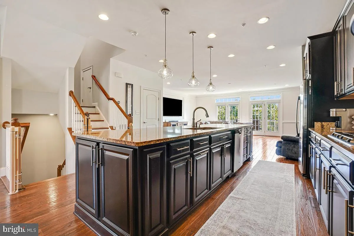 5427 Stream Bank Ln photo 1