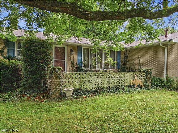 4th image of 5266 Glenhaven Ave