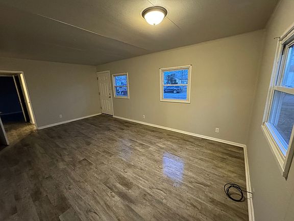 2nd image of 4018 Tyler St