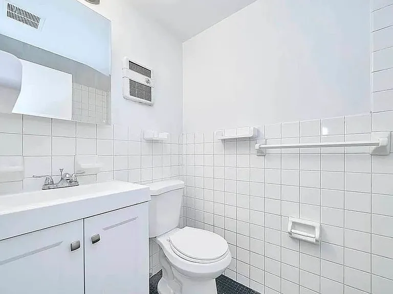 484 9th Ave #3C — Photo 6