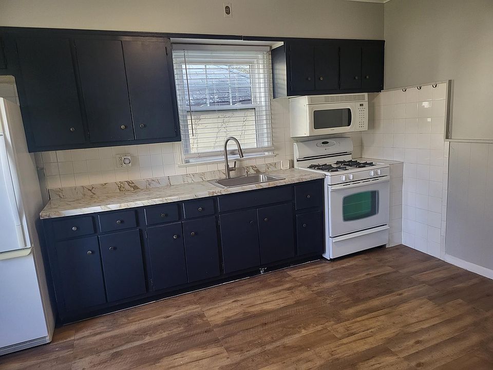 1st image of 315 Egmont Ave APT 1