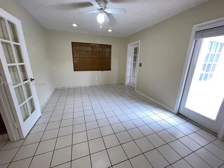 1556 San Benito Ave — Photo 11