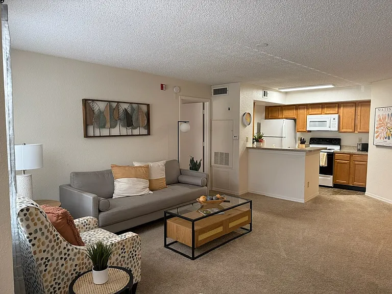 River Park Apartments — Photo 54
