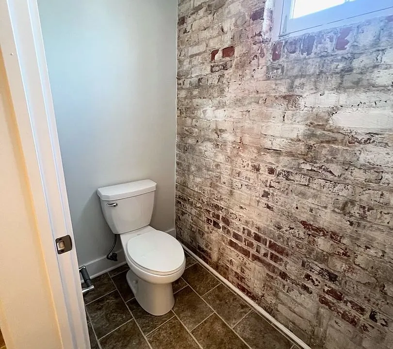401 Princess Anne St #204