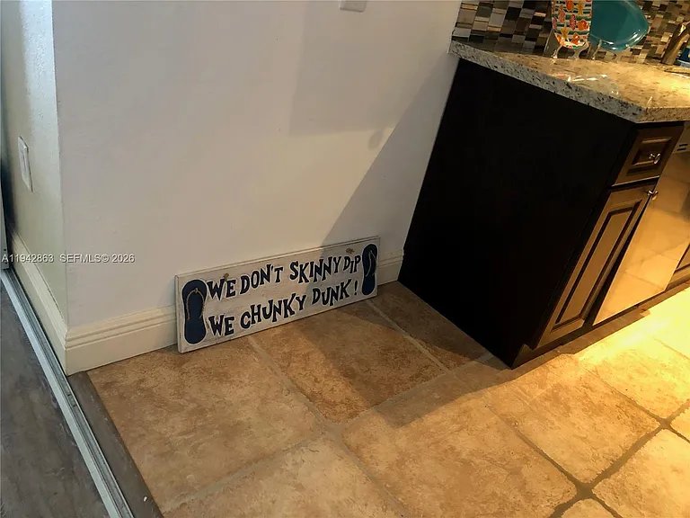 801 S Ocean Dr #1004 — Photo 30