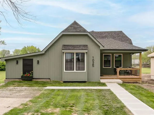 1025 Chestnut Ave, Osawatomie, KS 66064