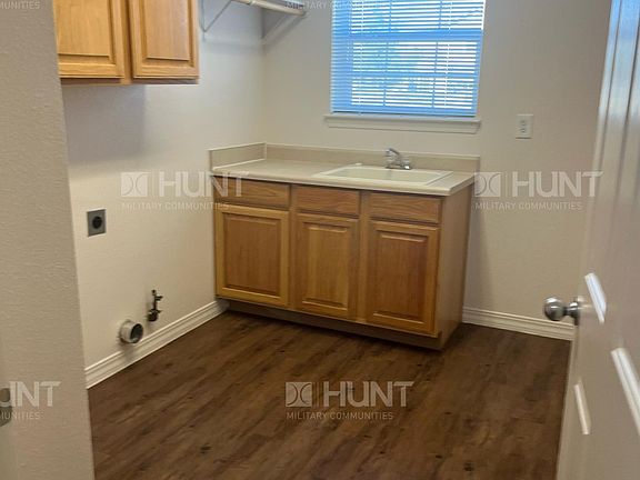 5th image of 4422 Kevil Cir