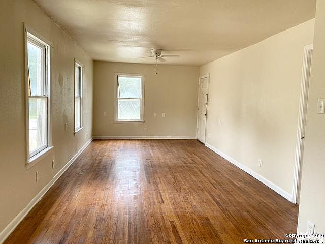 1st image of 251 Lyric St