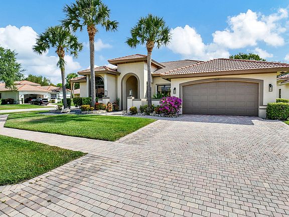 2nd image of 9579 Tivoli Isles Boulevard