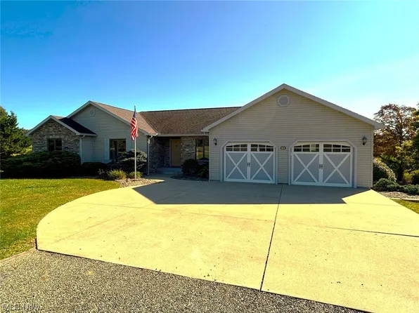 690 Maple Grove Rd, Waterford, OH 45786