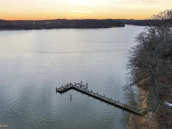 4th image of 24241 Drayton Landing Dr