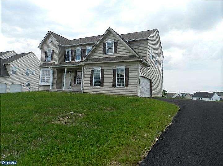 2nd image of 114 Cyprus Ln