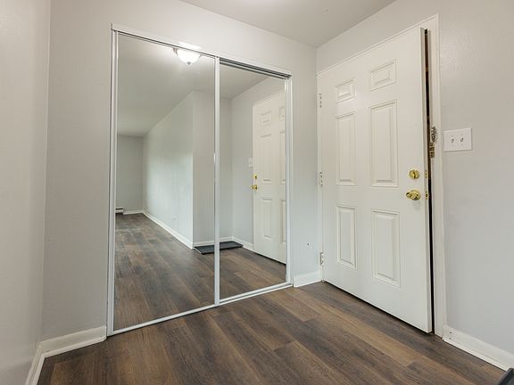 4th image of 621 S Maple Ave APT 305