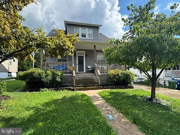 2nd image of 2821 Hemlock Ave