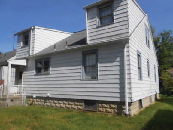 4th image of 75 Clifton Dr